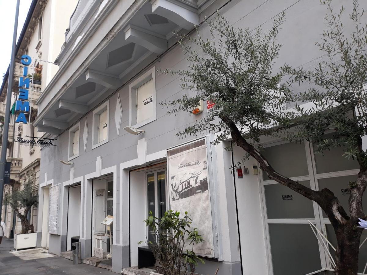 La Locanda Del Teatro 米兰 外观 照片